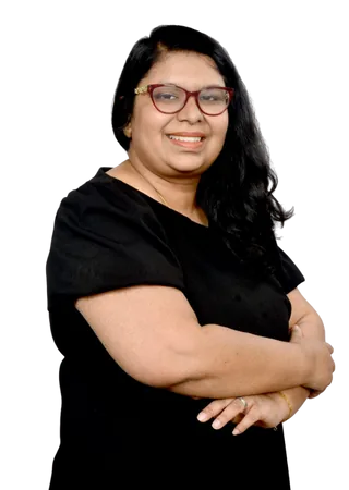 Lincy Gomez-Fernandes, Immigration Case Manager at Rathod Law Firm
